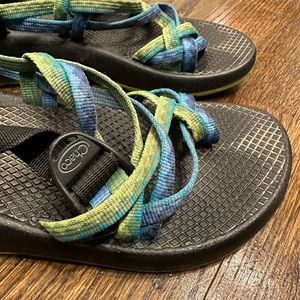 Chaco ZX2 Yampa Strappy Sandals Womens Size 7 Toe Loop Green Blue Hiking Sports